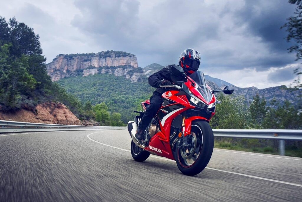 Honda CBR500R 2022 ra mắt với nhiều nâng cấp đáng giá Honda CBR500R 2022 ra mắt với nhiều nâng cấp đáng giá