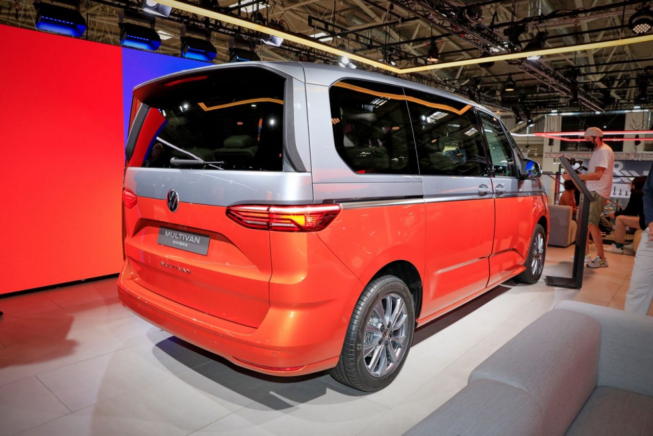 Volkwagen T7 Multivan ra mắt tại triển lãm ôtô Munich 2021