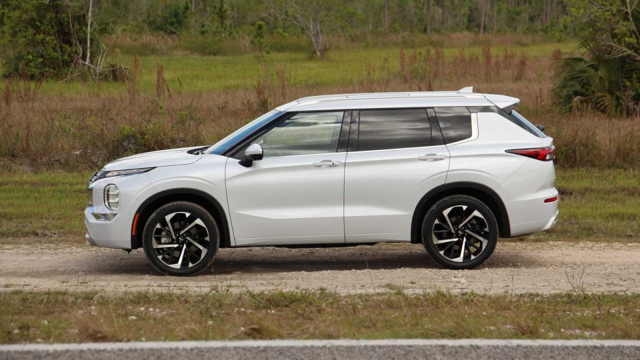 Mitsubishi Outlander 2022 nhận giải Top Safety Pick Plus