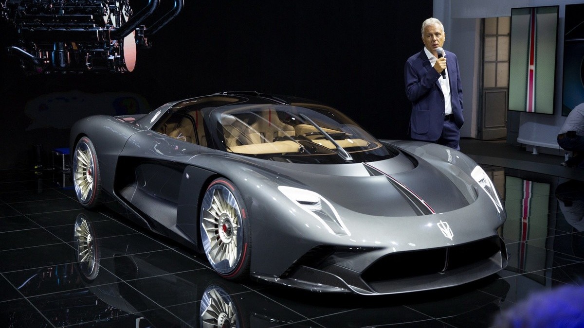Hongqi S9 quyết cạnh tranh với Lamborghini