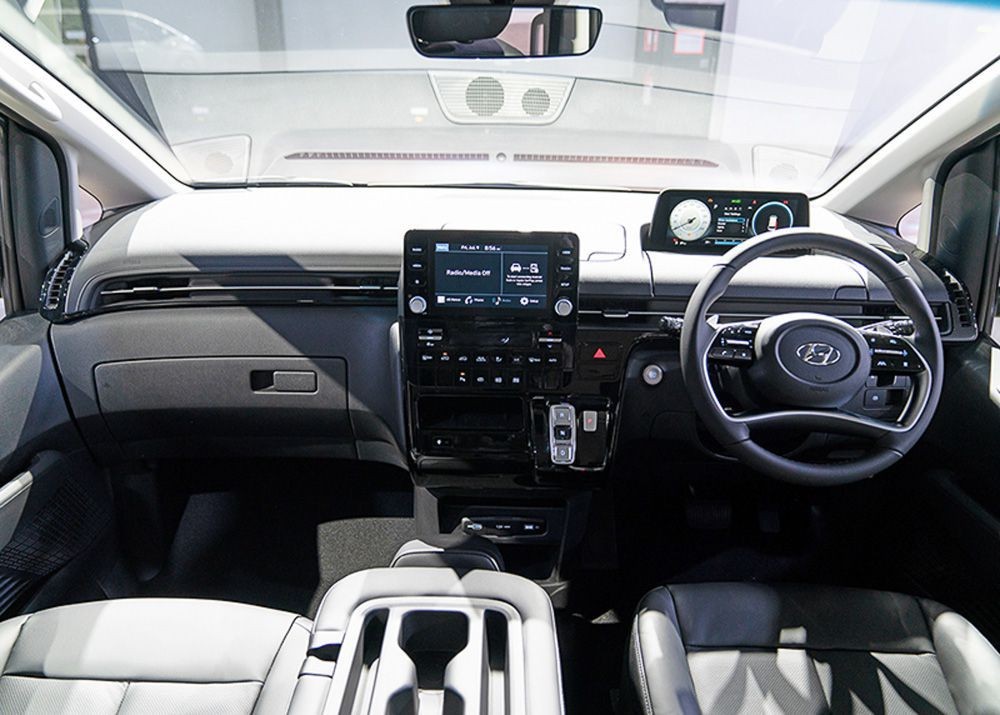 Hyundai Staria đầu tiên có mặt tại Việt Nam Hyundai Staria đầu tiên có mặt tại Việt Nam