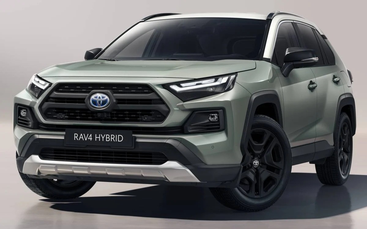 Lộ diện thiết kế của Toyota RAV4 Adventure Lộ diện thiết kế của Toyota RAV4 Adventure