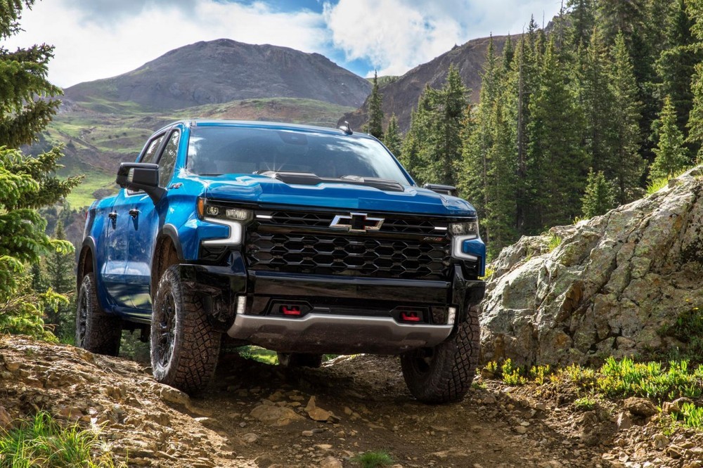 Chevrolet Silverado ZR2 2022 ra mắt, đối thủ của Ford F-150 Raptor Chevrolet Silverado ZR2 2022 ra mắt, đối thủ của Ford F-150 Raptor