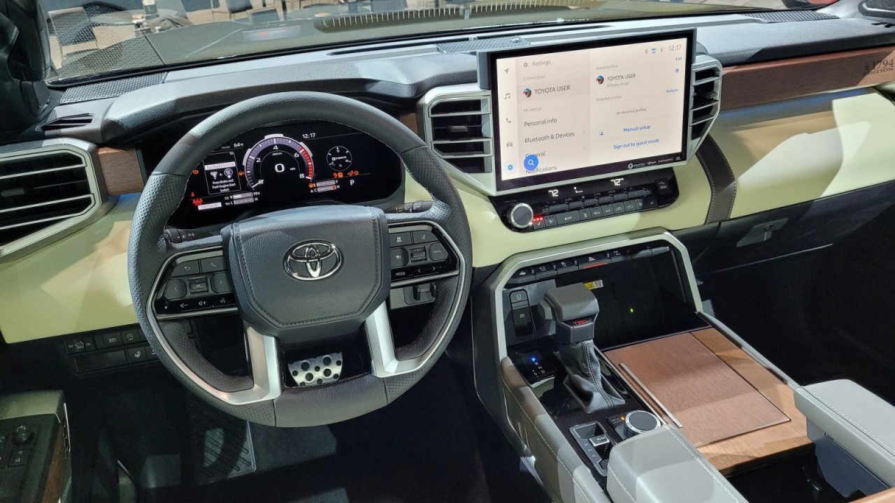 Toyota Tundra 2022 ra mắt, cạnh tranh với Ford F-150 Toyota Tundra 2022 ra mắt, cạnh tranh với Ford F-150