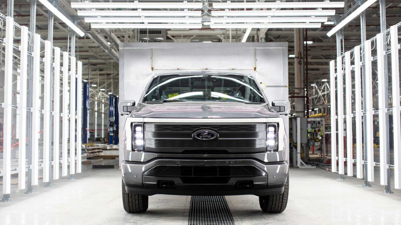 Ford điều chỉnh chiến lược điện hóa thu hẹp xe thuần điện tăng tốc hybrid và EREV Ford điều chỉnh chiến lược điện hóa thu hẹp xe thuần điện tăng tốc hybrid và EREV