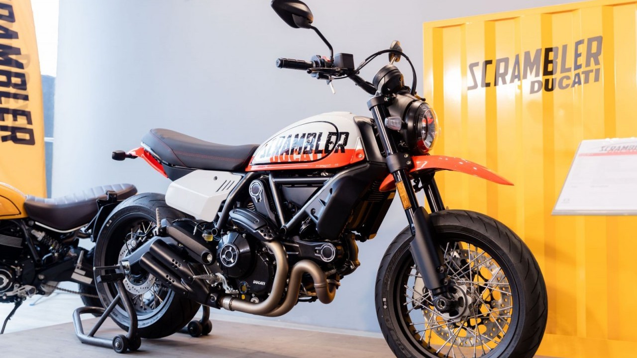 Scrambler Ducati Urban Motard 2022 ra mắt với 410 triệu đồng