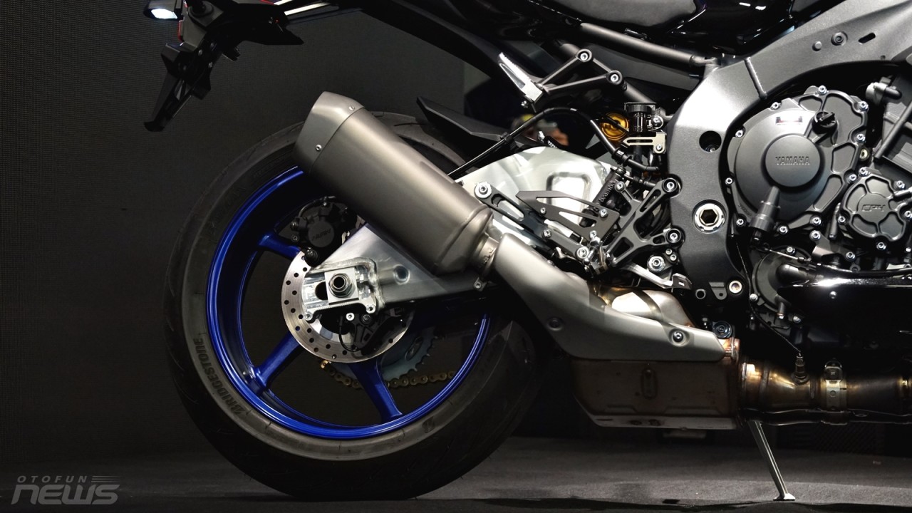Yamaha MT-10 và MT-10SP ra mắt tại Việt Nam, giá từ 499 triệu đồng Yamaha MT-10 và MT-10SP ra mắt tại Việt Nam, giá từ 499 triệu đồng