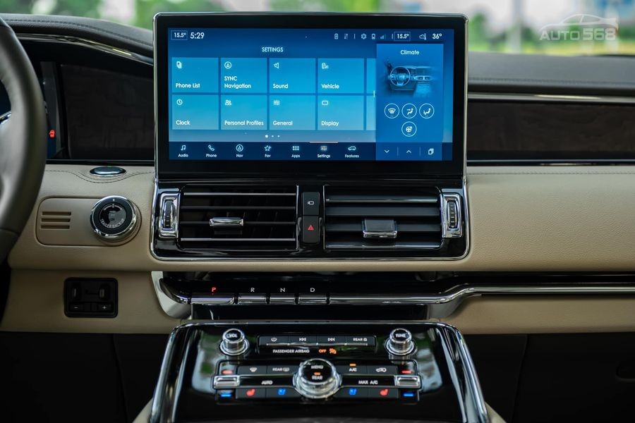 Lincoln Navigator 2022 đầu tiên về Việt Nam, giá lên tới 8 tỷ đồng Lincoln Navigator 2022 đầu tiên về Việt Nam, giá lên tới 8 tỷ đồng