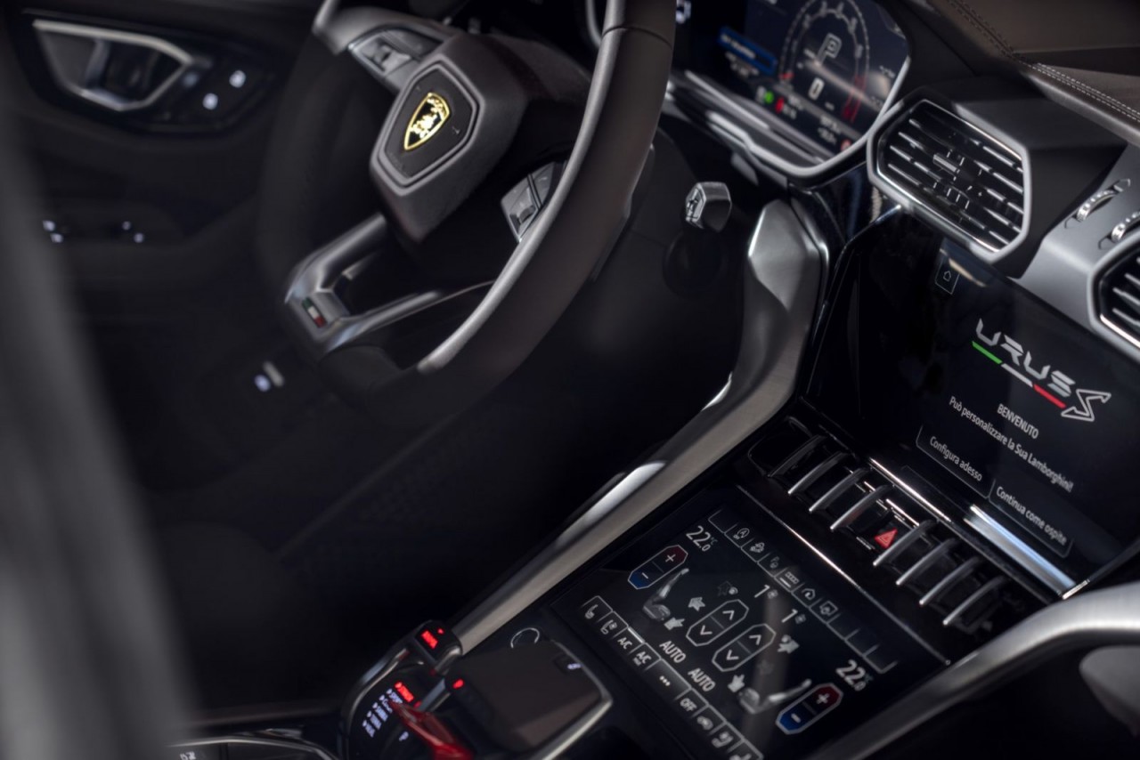 Lamborghini Urus S nhận đặt hàng tại Việt Nam với giá 14,3 tỷ đồng Lamborghini Urus S nhận đặt hàng tại Việt Nam với giá 14,3 tỷ đồng