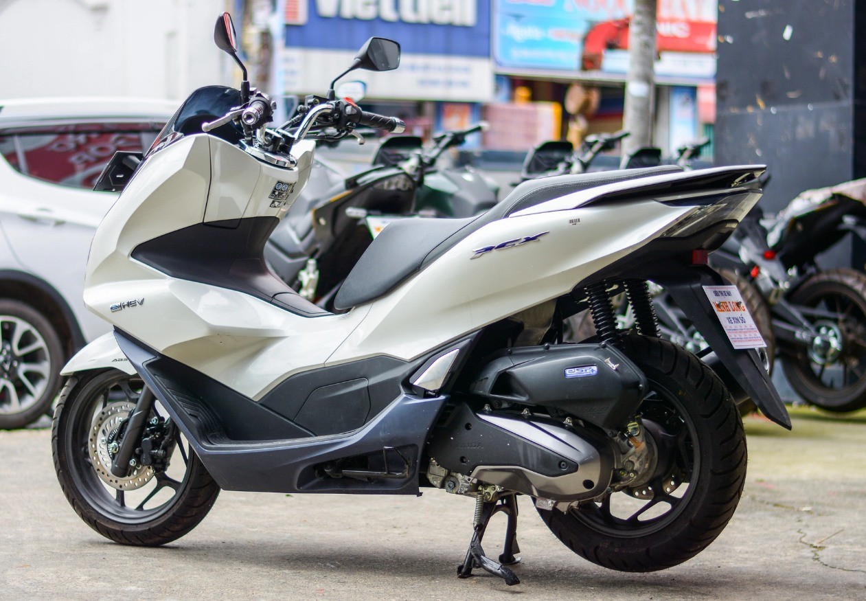 Honda PCX e:HEV 2022 về Việt Nam, giá gần 100 triệu đồng Honda PCX e:HEV 2022 về Việt Nam, giá gần 100 triệu đồng