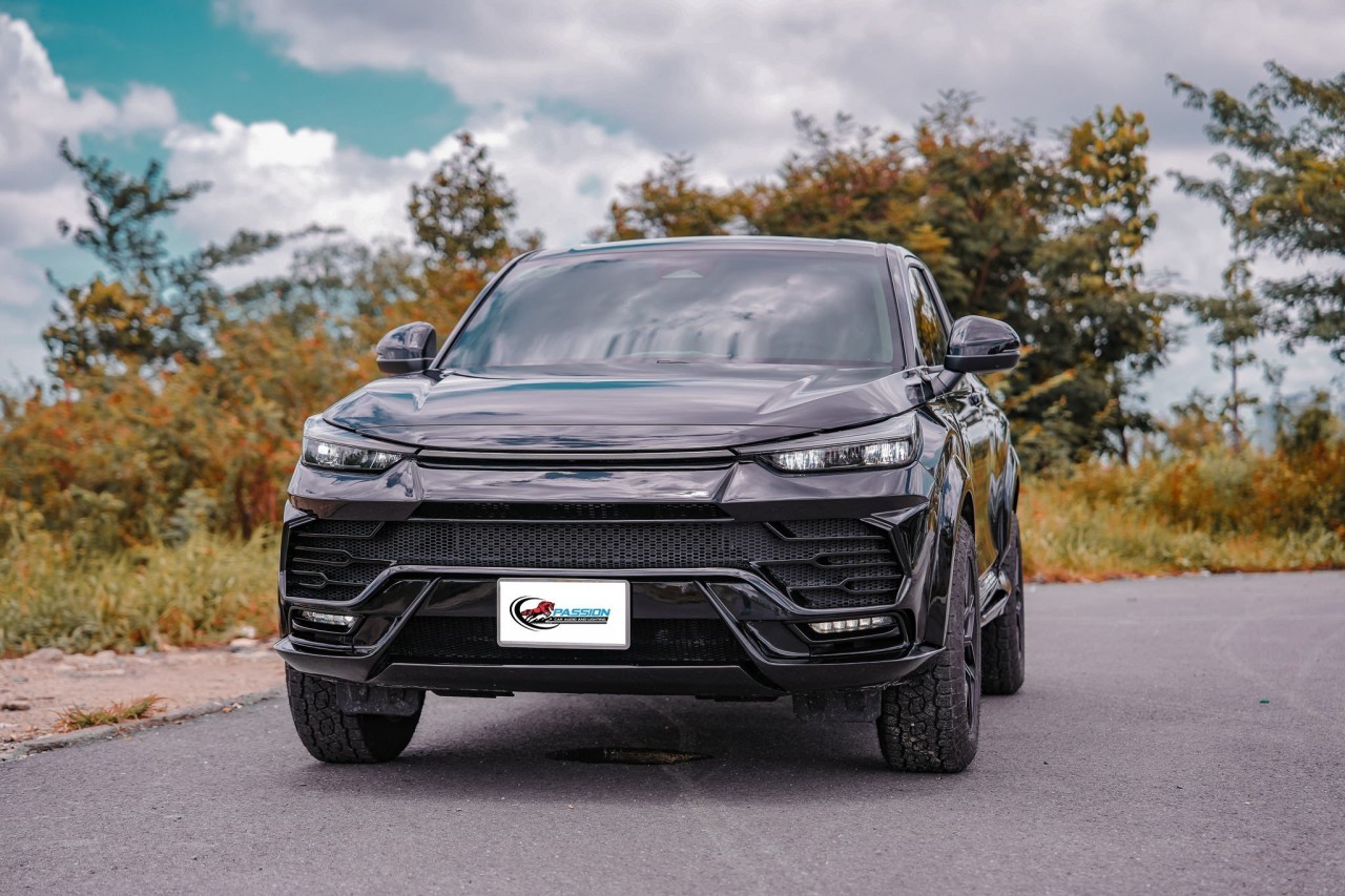 Thợ Việt 'hồ biến' Honda HR-V thành Lamborghini Urus Thợ Việt 'hồ biến' Honda HR-V thành Lamborghini Urus
