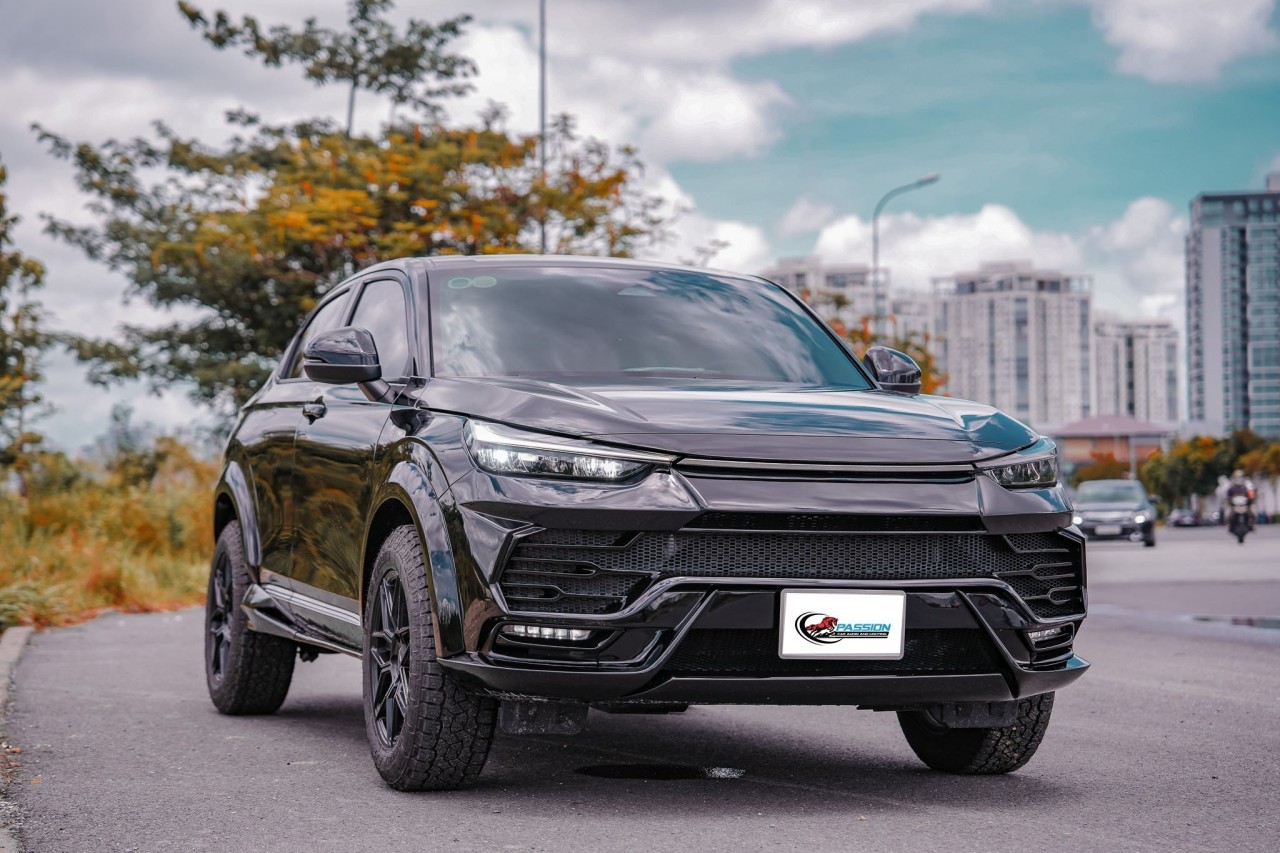 Thợ Việt 'hồ biến' Honda HR-V thành Lamborghini Urus Thợ Việt 'hồ biến' Honda HR-V thành Lamborghini Urus