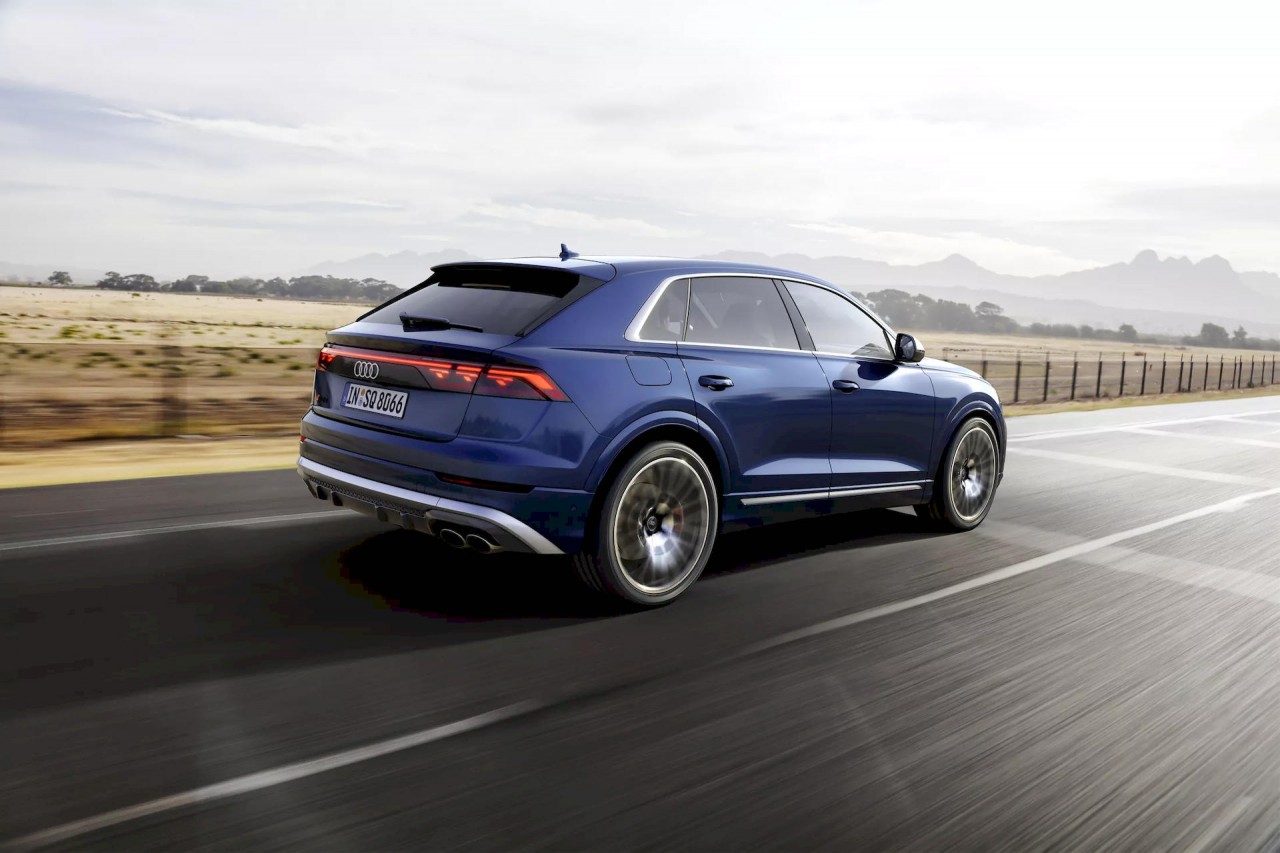 Cận cảnh bộ đôi Audi Q8 và SQ8 2024