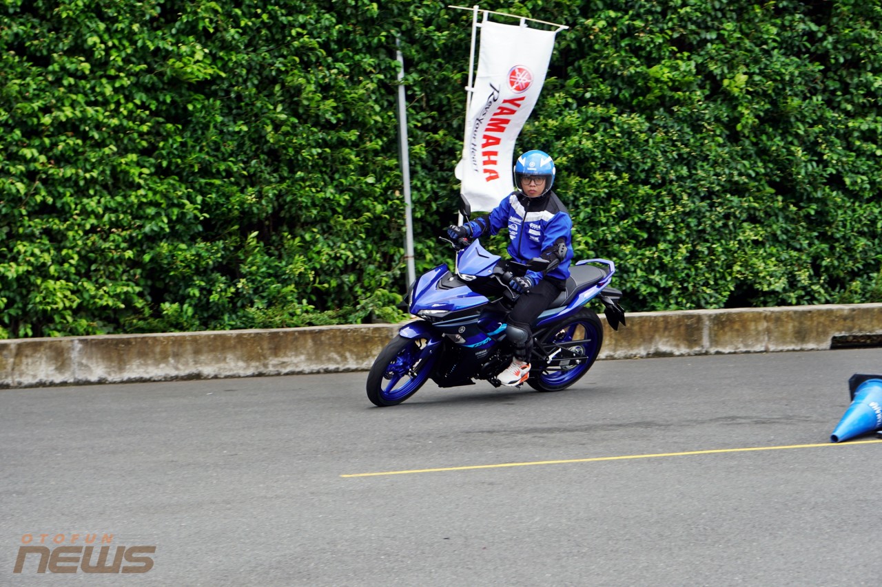 Yamaha Exciter 155 2024 ra mắt, có thêm ABS và trang bị giống YZF R1 Yamaha Exciter 155 2024 ra mắt, có thêm ABS và trang bị giống YZF R1