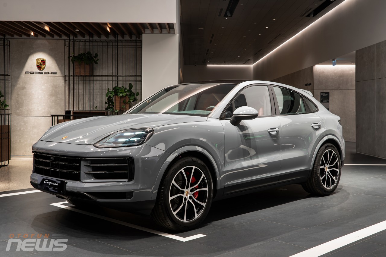 Porsche Cayenne 2024 có mặt ở Việt Nam, giá chỉ từ 5,5 tỷ đồng Porsche Cayenne 2024 có mặt ở Việt Nam, giá chỉ từ 5,5 tỷ đồng