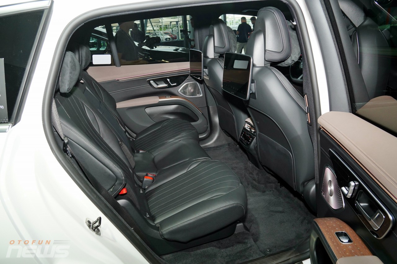 Soi chi tiết xe điện Mercedes-Benz EQS 500 4Matic giá 5 tỷ đồng Soi chi tiết xe điện Mercedes-Benz EQS 500 4Matic giá 5 tỷ đồng
