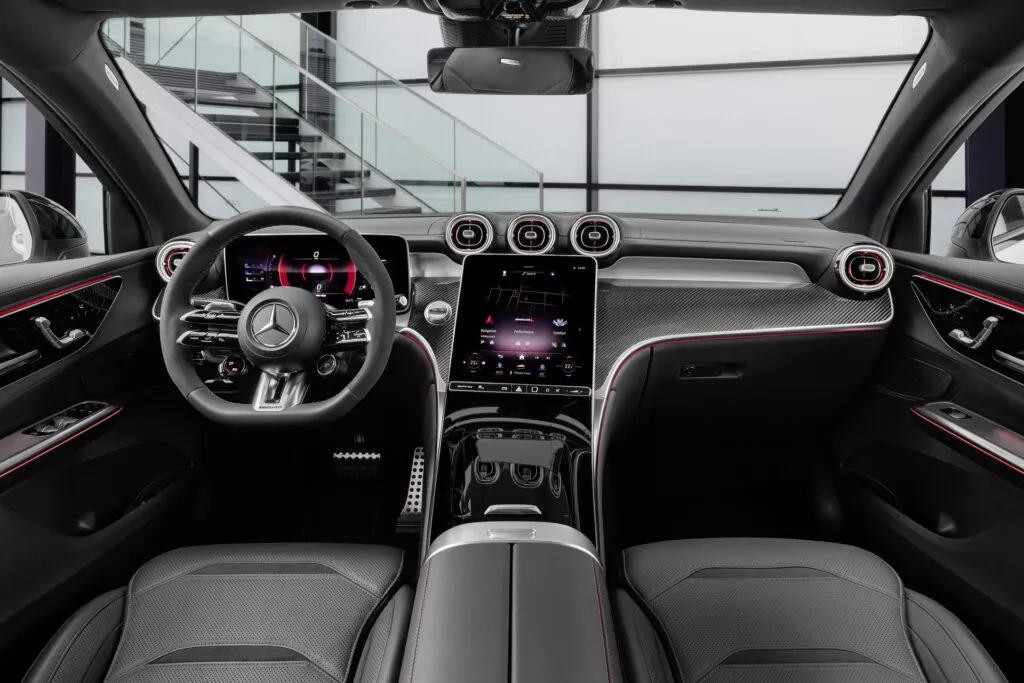 Mercedes-AMG trình làng 'bộ đôi' GLC 43 Coupe và GLC 63 Coupe 2024