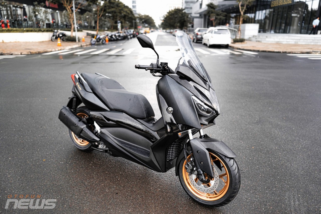 Đánh giá Yamaha XMAX 300: Đi phượt hay chạy phố đều khỏe Đánh giá Yamaha XMAX 300: Đi phượt hay chạy phố đều khỏe