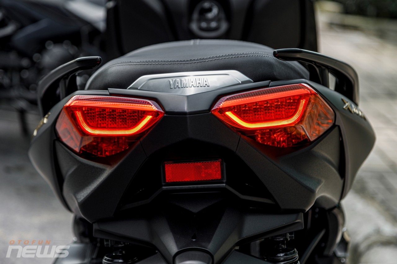 Đánh giá Yamaha XMAX 300: Đi phượt hay chạy phố đều khỏe Đánh giá Yamaha XMAX 300: Đi phượt hay chạy phố đều khỏe