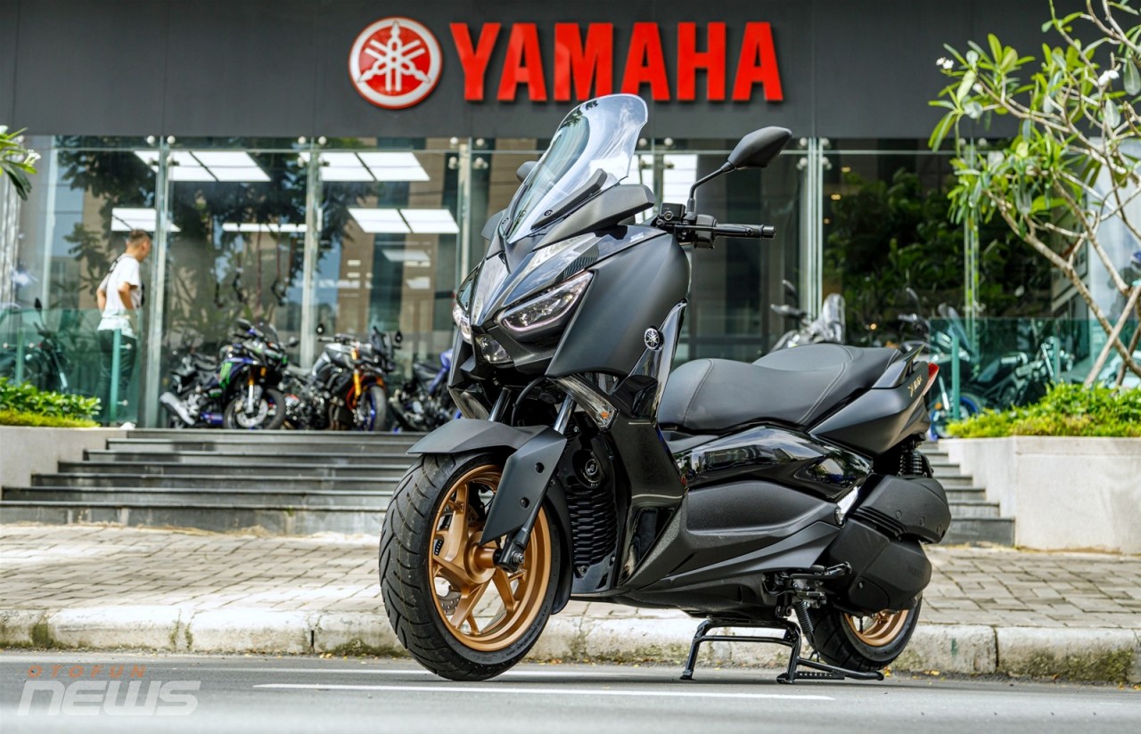 Đánh giá Yamaha XMAX 300: Đi phượt hay chạy phố đều khỏe Đánh giá Yamaha XMAX 300: Đi phượt hay chạy phố đều khỏe