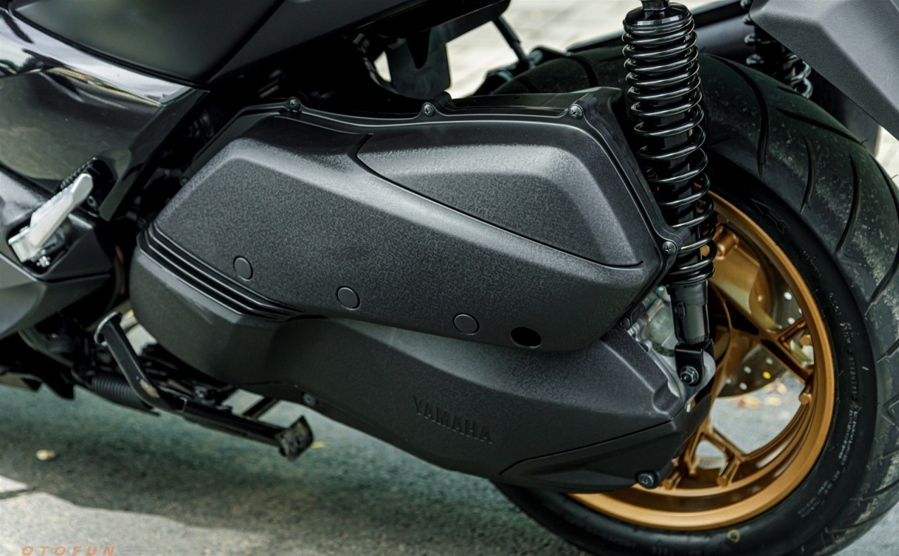 Đánh giá Yamaha XMAX 300: Đi phượt hay chạy phố đều khỏe Đánh giá Yamaha XMAX 300: Đi phượt hay chạy phố đều khỏe
