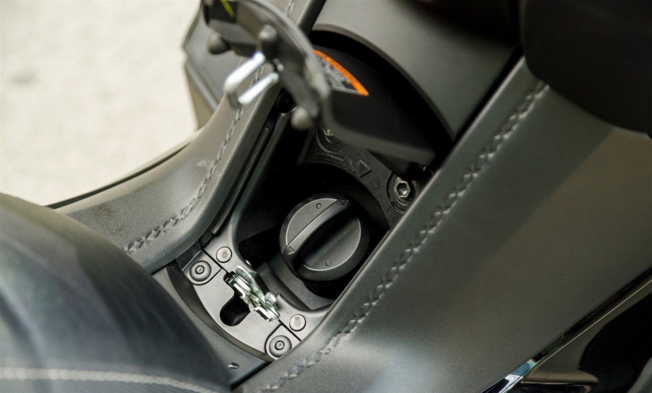 Đánh giá Yamaha XMAX 300: Đi phượt hay chạy phố đều khỏe Đánh giá Yamaha XMAX 300: Đi phượt hay chạy phố đều khỏe