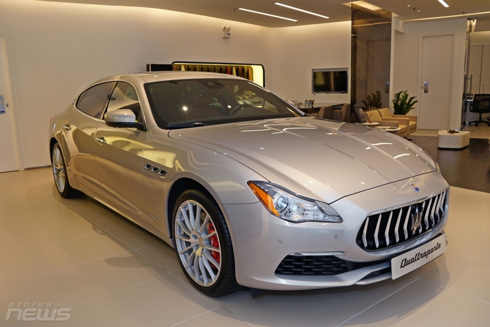 maserati quattroporte granlusso doc nhat viet nam co gia hon 8 ty dong