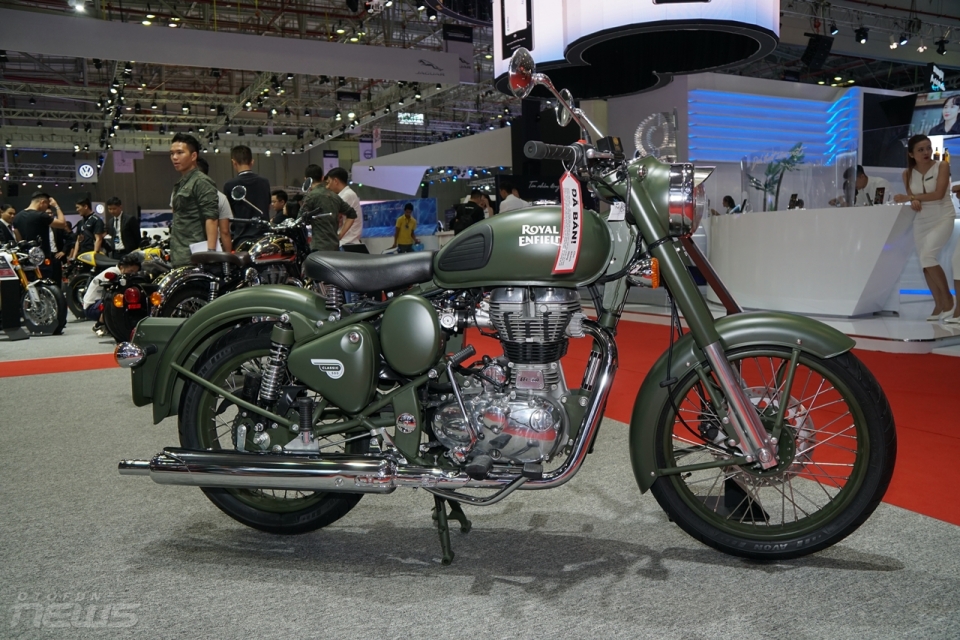 vims 2017 mo to hoai co royal enfield 500 classic co gia 120 trieu dong