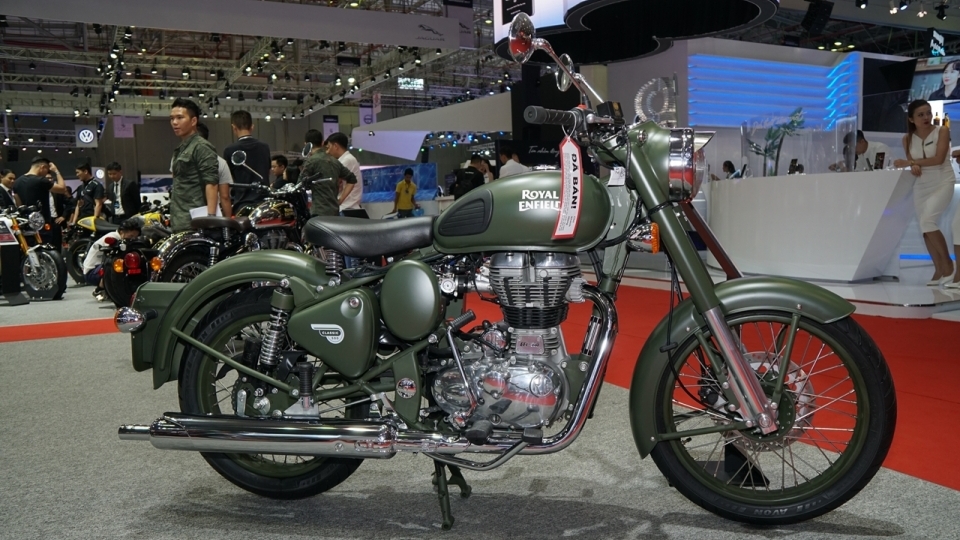 [VIMS 2017] Mô tô hoài cổ Royal Enfield 500 Classic có giá 120 triệu đồng