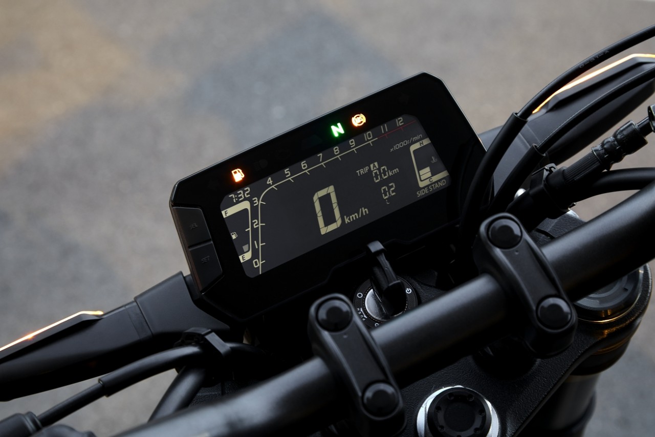 Honda CB300R phân phối chính hãng với giá 140 triệu đồng honda cb300r phan phoi chinh hang voi gia 140 trieu dong