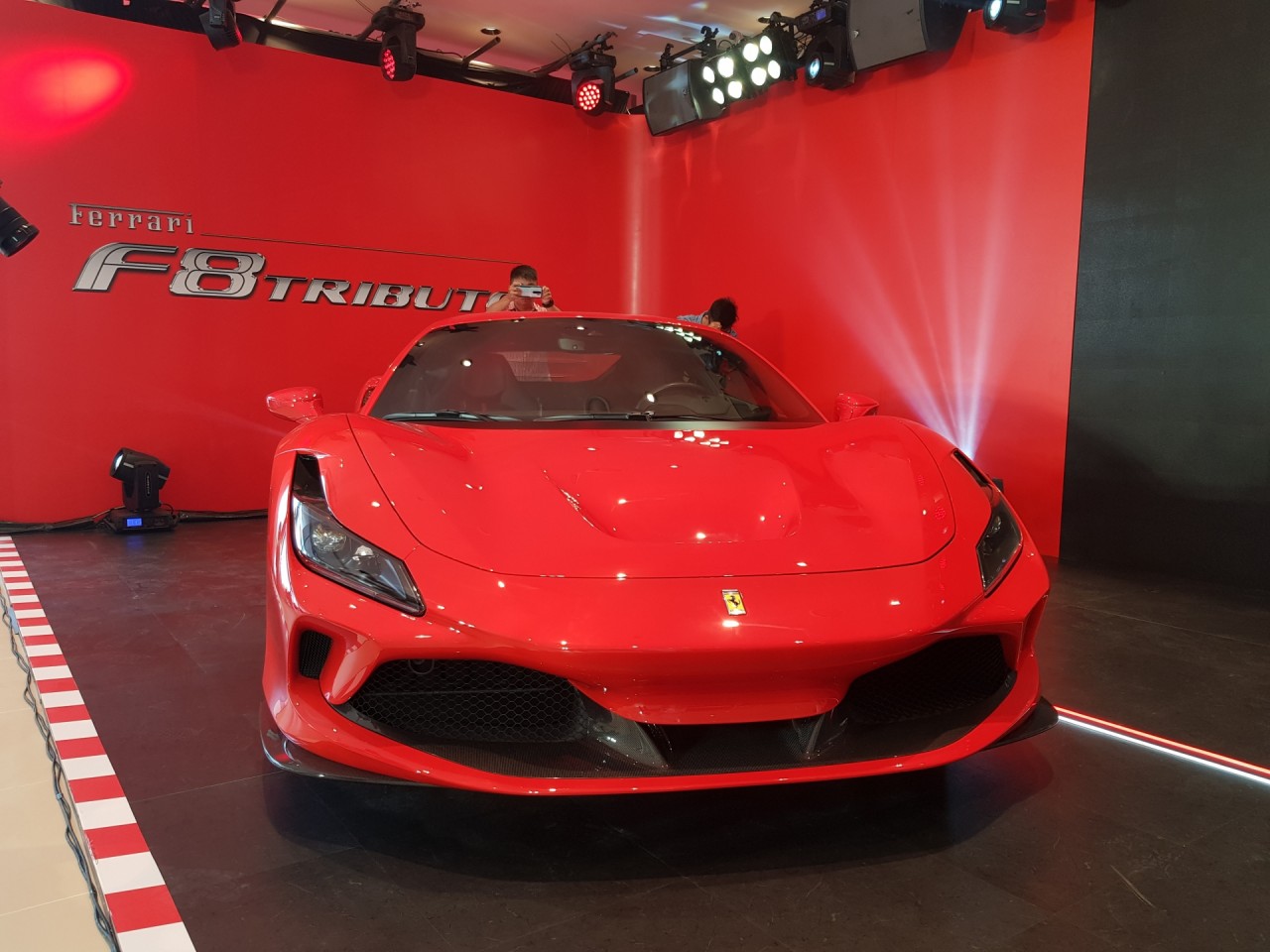 ferrari chinh thuc chao san viet nam