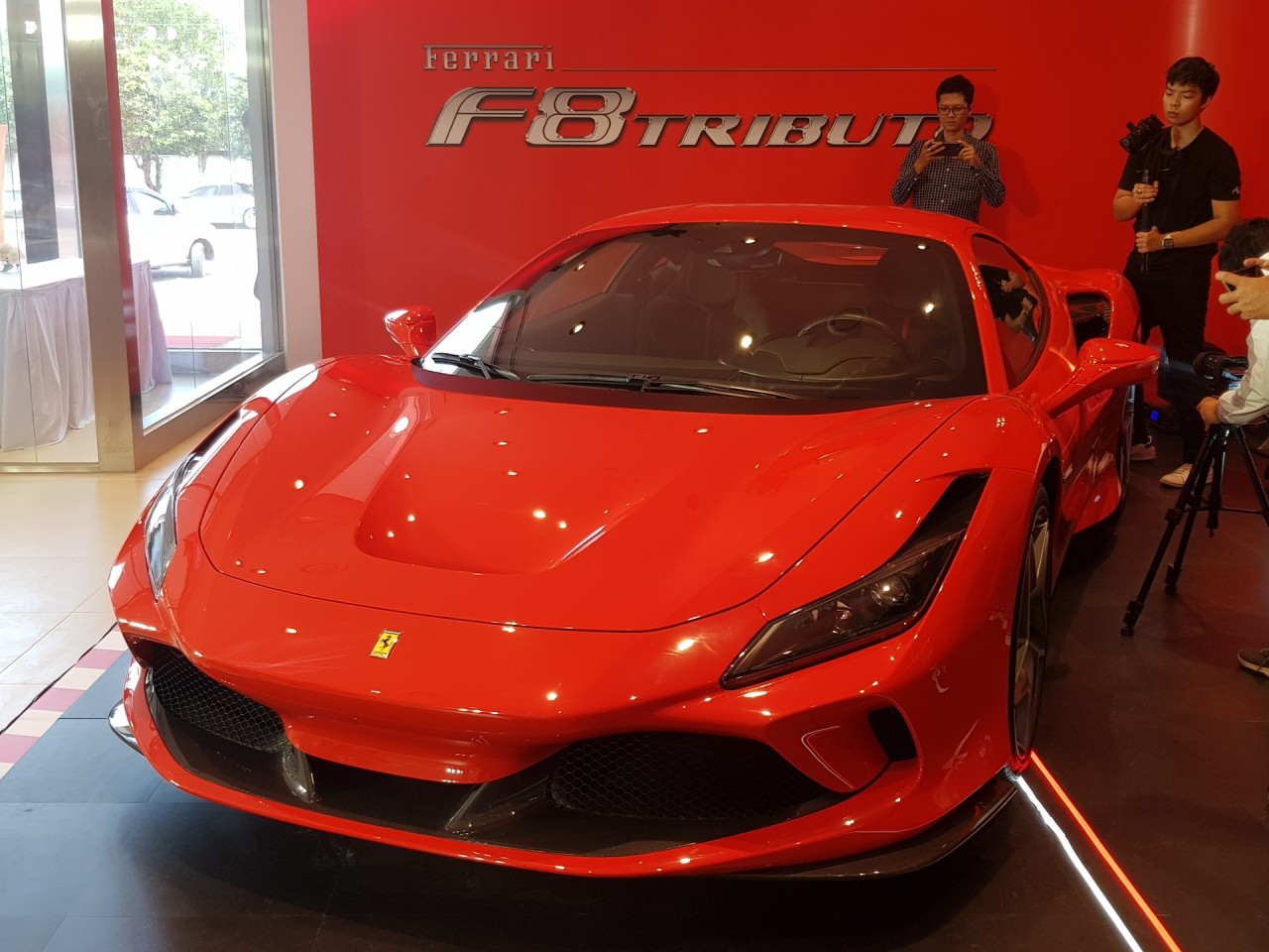 ferrari chinh thuc chao san viet nam