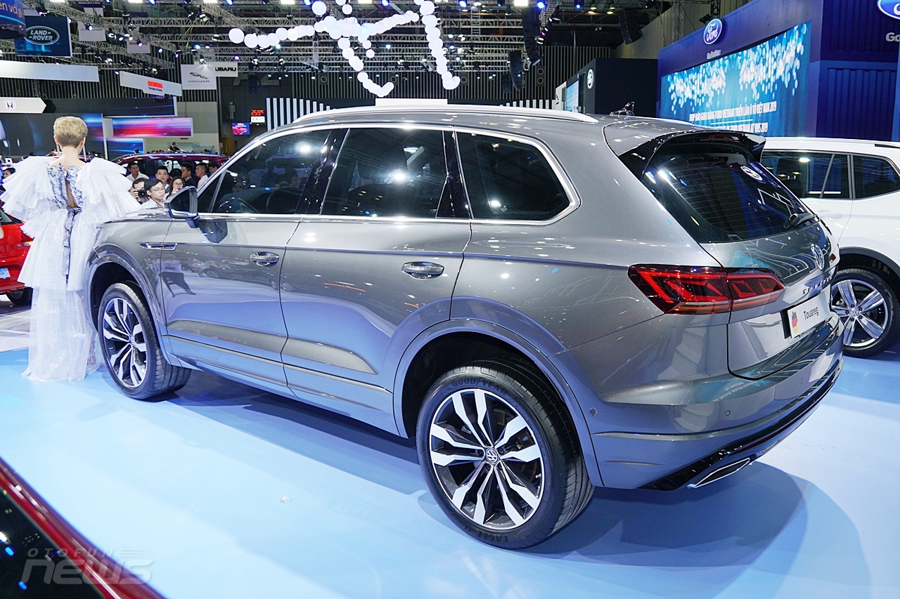 Volkswagen Touareg 2019 SUV cao cấp giá 3,1 tỷ đồng volkswagen touareg 2019 suv cao cap gia 31 ty dong