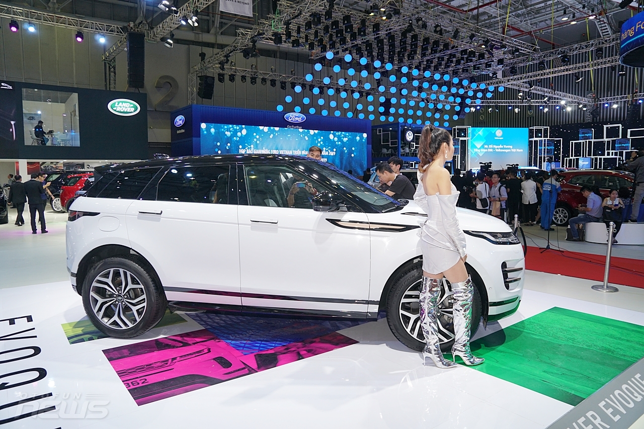 Cận cảnh Range Rover Evoque 2020 có giá hơn 3,5 tỷ đồng can canh range rover evoque 2020 co gia hon 35 ty dong