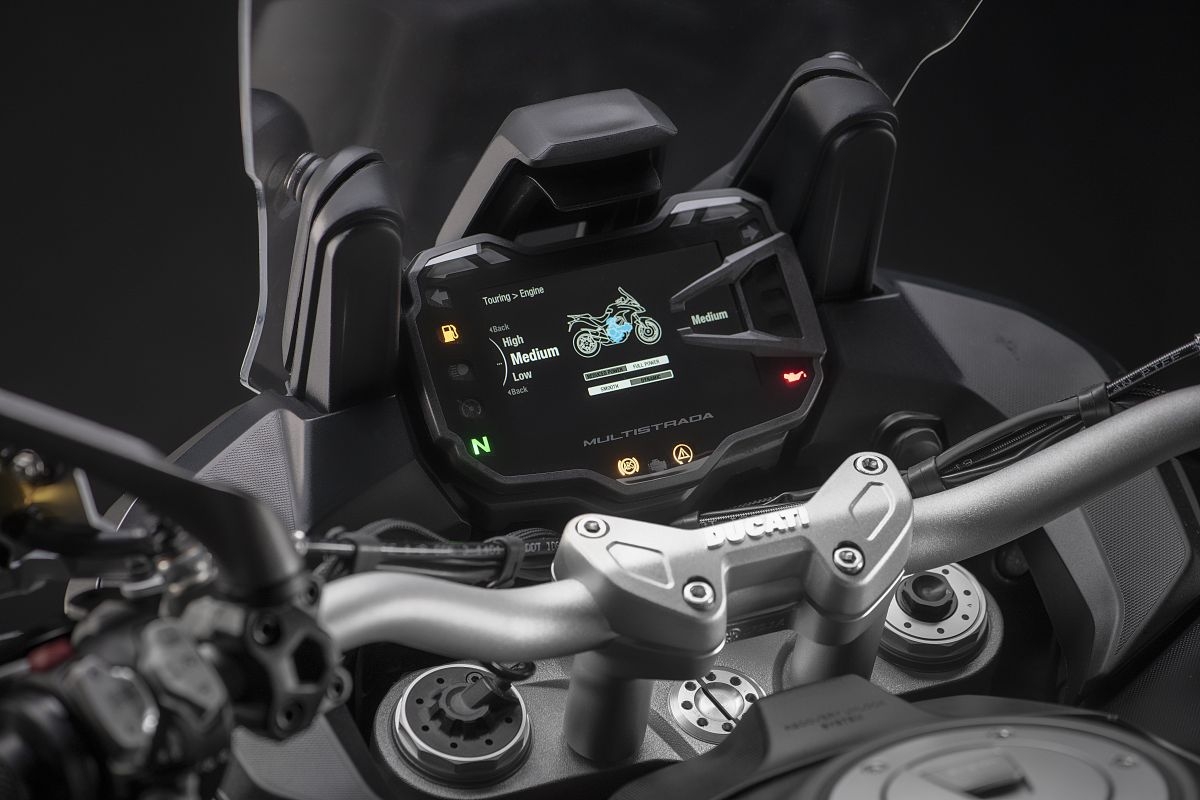 Ducati Multistrada 1260 S Grand Tour: Xe mô tô dành cho dân mê phượt ducati multistrada 1260 s grand tour xe mo to danh cho dan me phuot