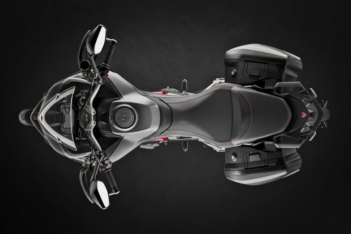 Ducati Multistrada 1260 S Grand Tour: Xe mô tô dành cho dân mê phượt ducati multistrada 1260 s grand tour xe mo to danh cho dan me phuot