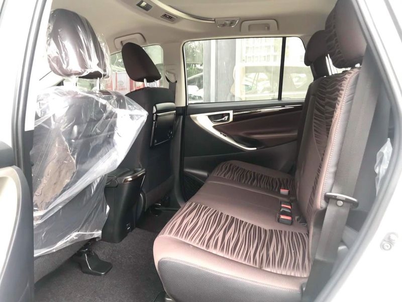 toyota innova 2020 da co mat tai dai ly