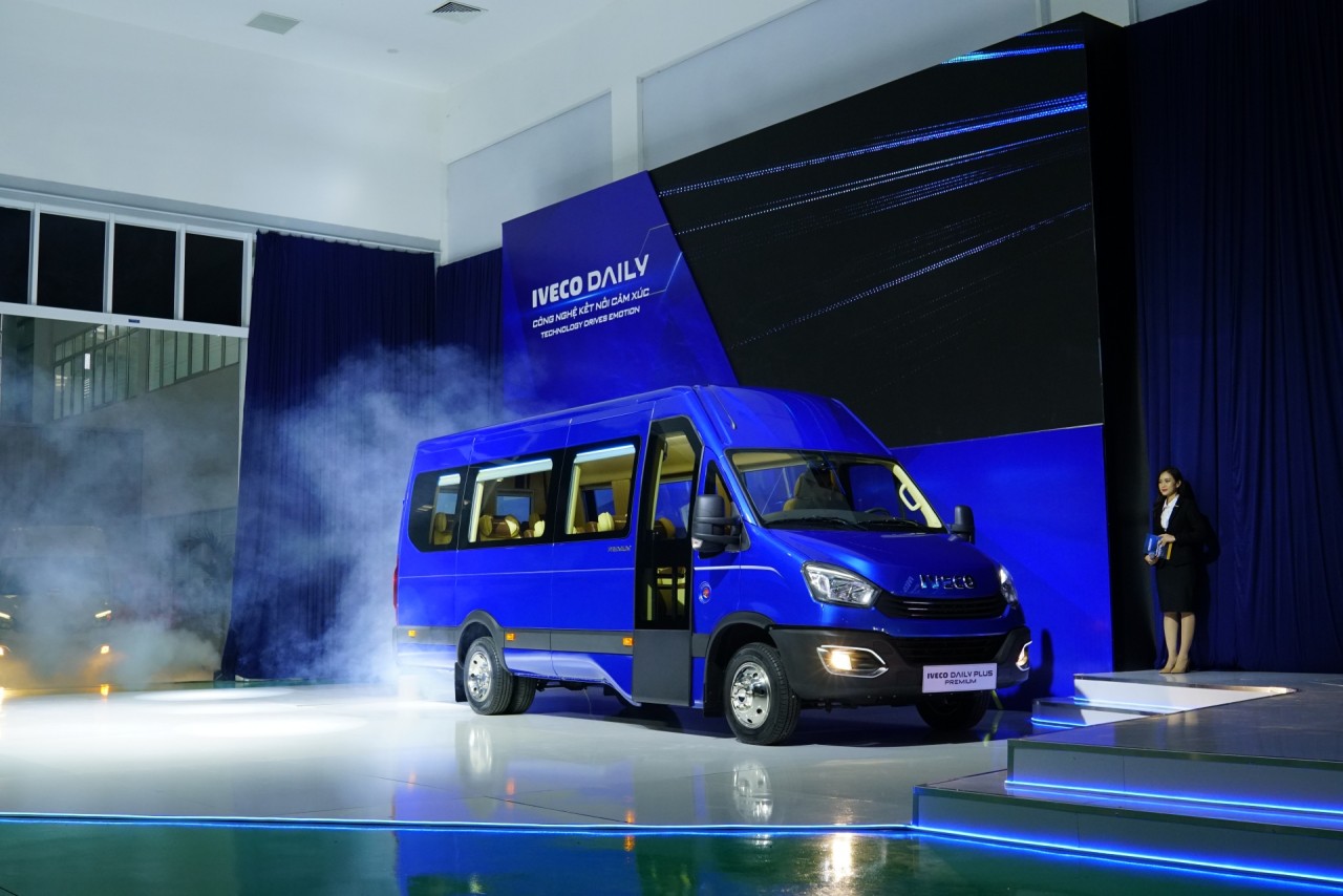 Thaco trình làng xe minibus Iveco Daily hoàn toàn mới thaco trinh lang xe minibus iveco daily hoan toan moi