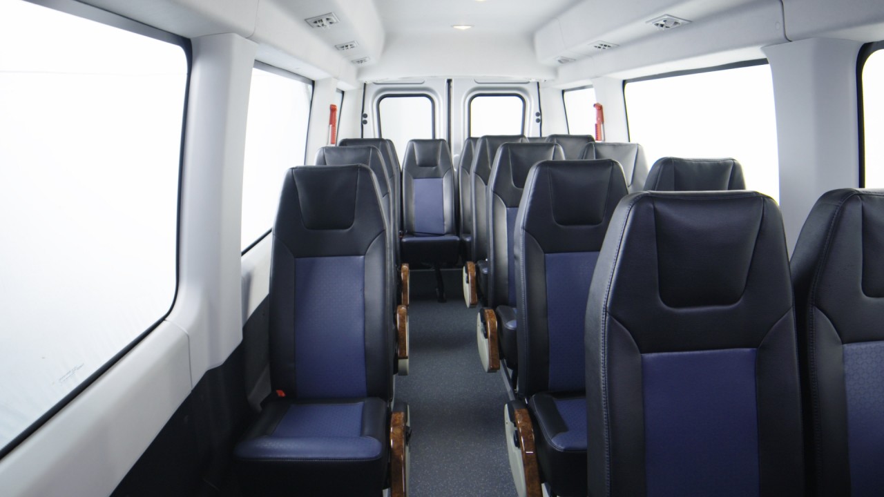 Thaco trình làng xe minibus Iveco Daily hoàn toàn mới thaco trinh lang xe minibus iveco daily hoan toan moi