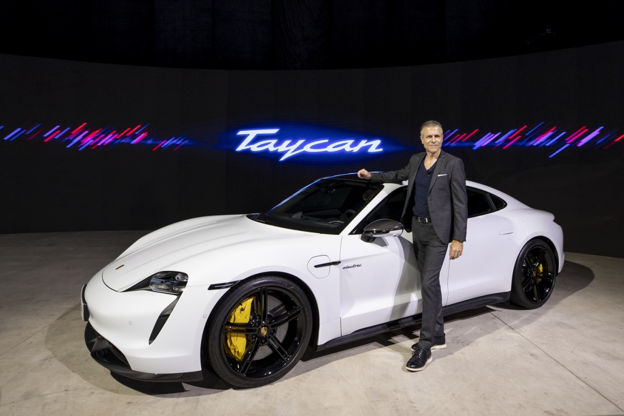 Porsche giới thiệu xe điện Taycan giá từ 5,720 tỷ đồng tại Việt Nam porsche gioi thieu xe dien taycan gia tu 5720 ty dong tai viet nam