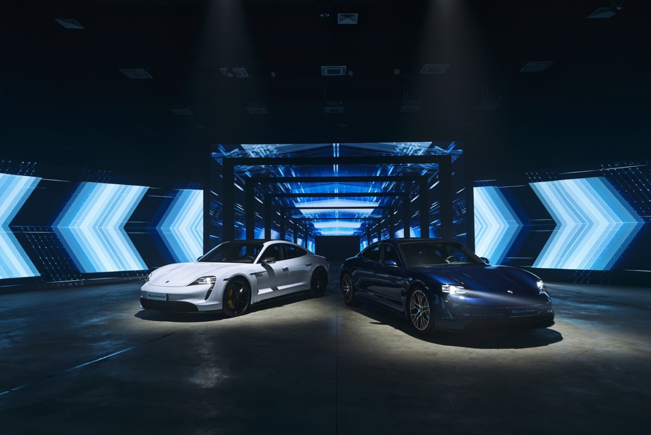 Porsche giới thiệu xe điện Taycan giá từ 5,720 tỷ đồng tại Việt Nam porsche gioi thieu xe dien taycan gia tu 5720 ty dong tai viet nam