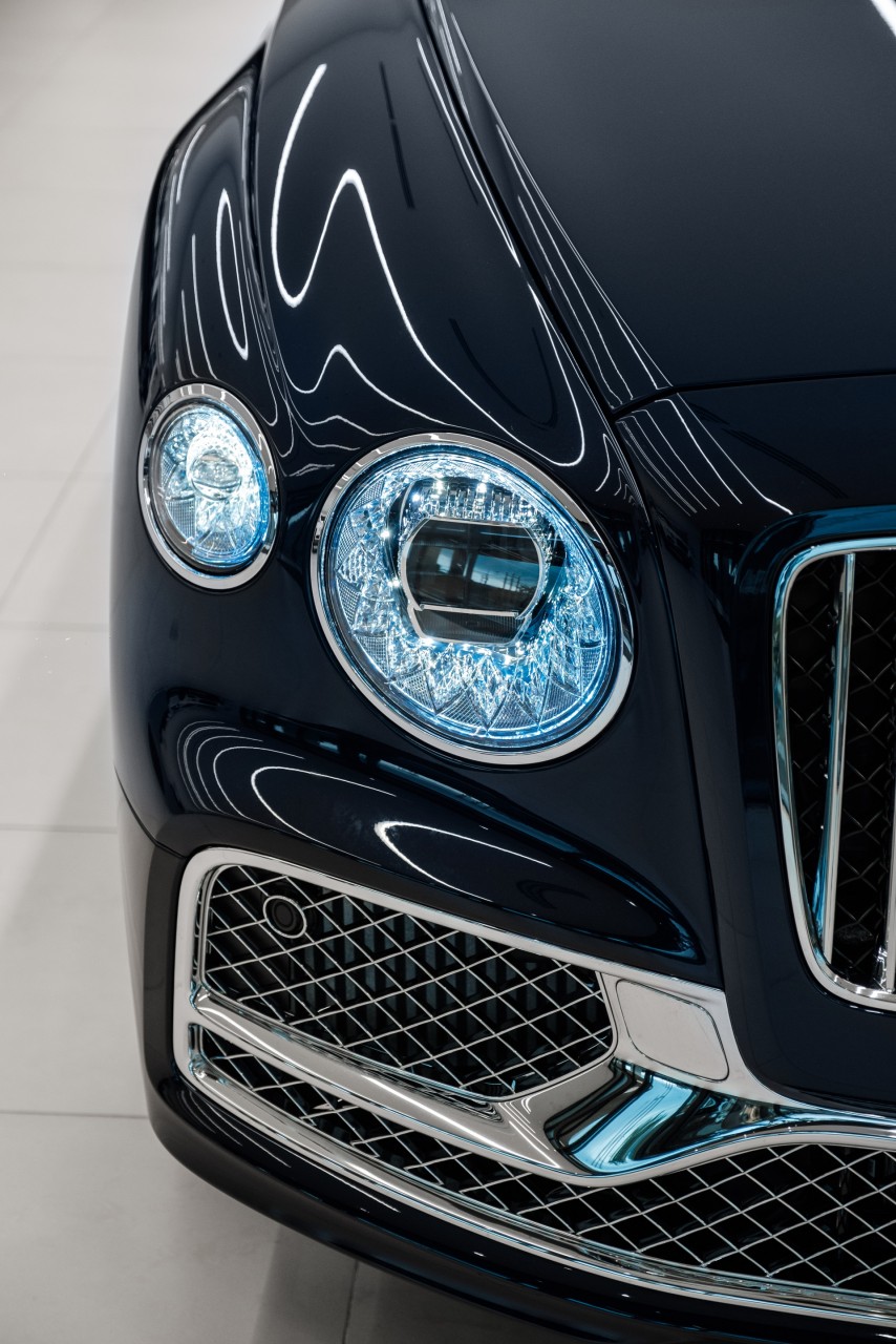 can canh sieu sang bentley flying spur 2020 first edition gia 30 ty dong