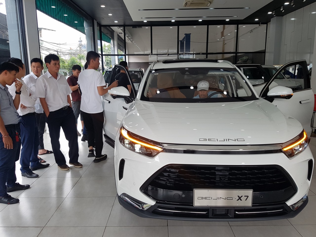 Lượng ô tô Trung Quốc về Việt Nam chỉ sau Thái Lan 4915-beijing-x74