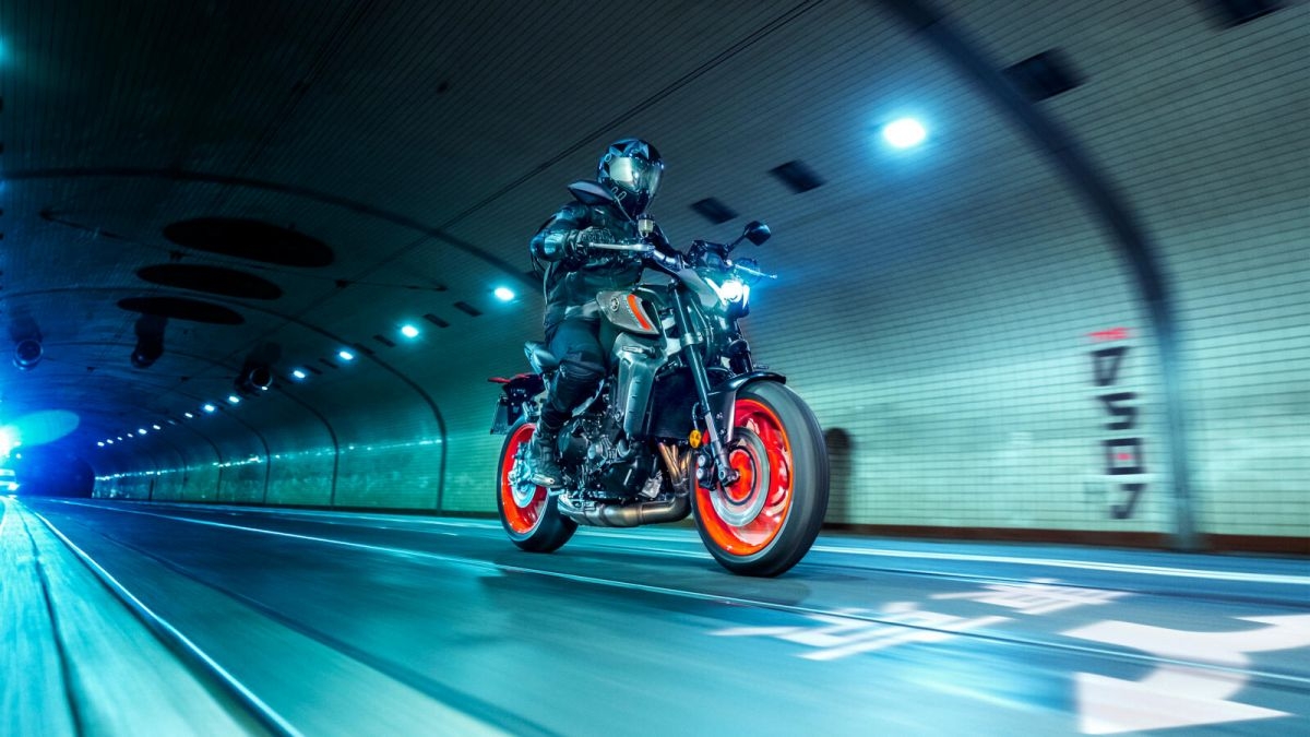 yamaha mt 09 2021 ra mat cong suat len toi 117 ma luc