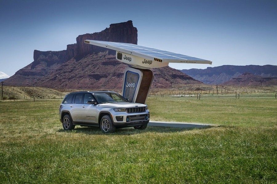 Jeep Grand Cherokee 2022 ra mắt, trang bị hệ truyền động hybrid mới