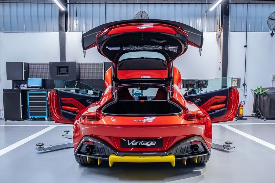 Đại lý Aston Martin 3S đầu tiên tại Việt Nam đi vào hoạt động Đại lý Aston Martin 3S đầu tiên tại Việt Nam đi vào hoạt động