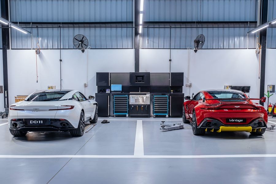 Đại lý Aston Martin 3S đầu tiên tại Việt Nam đi vào hoạt động Đại lý Aston Martin 3S đầu tiên tại Việt Nam đi vào hoạt động