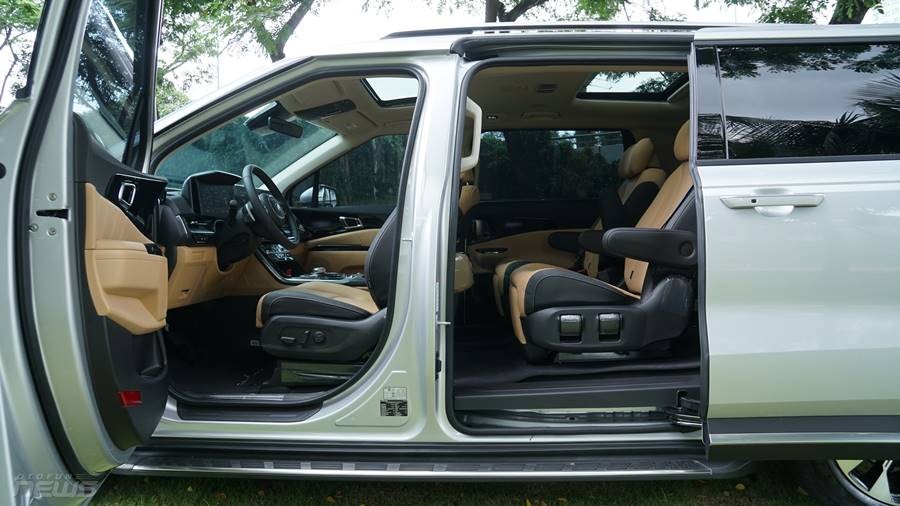 Giá Kia Carnival 2022 mới ra mắt từ 1,2 tỷ đến hơn 1,8 tỷ đồng