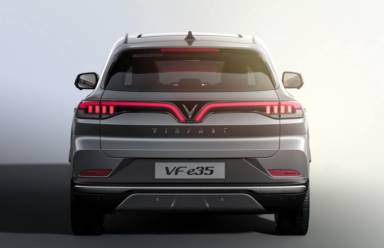 VinFast giới thiệu VF e35 và e36 tại Los Angeles Auto Show 2021 VinFast giới thiệu VF e35 và e36 tại Los Angeles Auto Show 2021