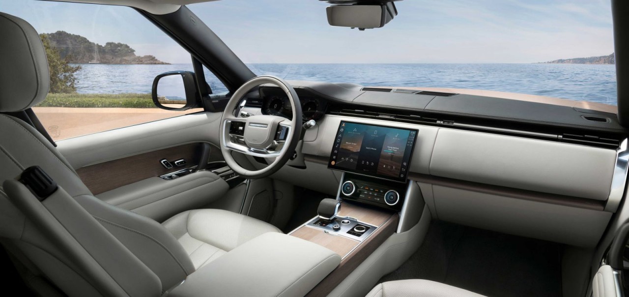 Range Rover mới ra mắt, về Việt Nam giá từ 10,879 tỷ đồng Range Rover mới ra mắt, về Việt Nam giá từ 10,879 tỷ đồng